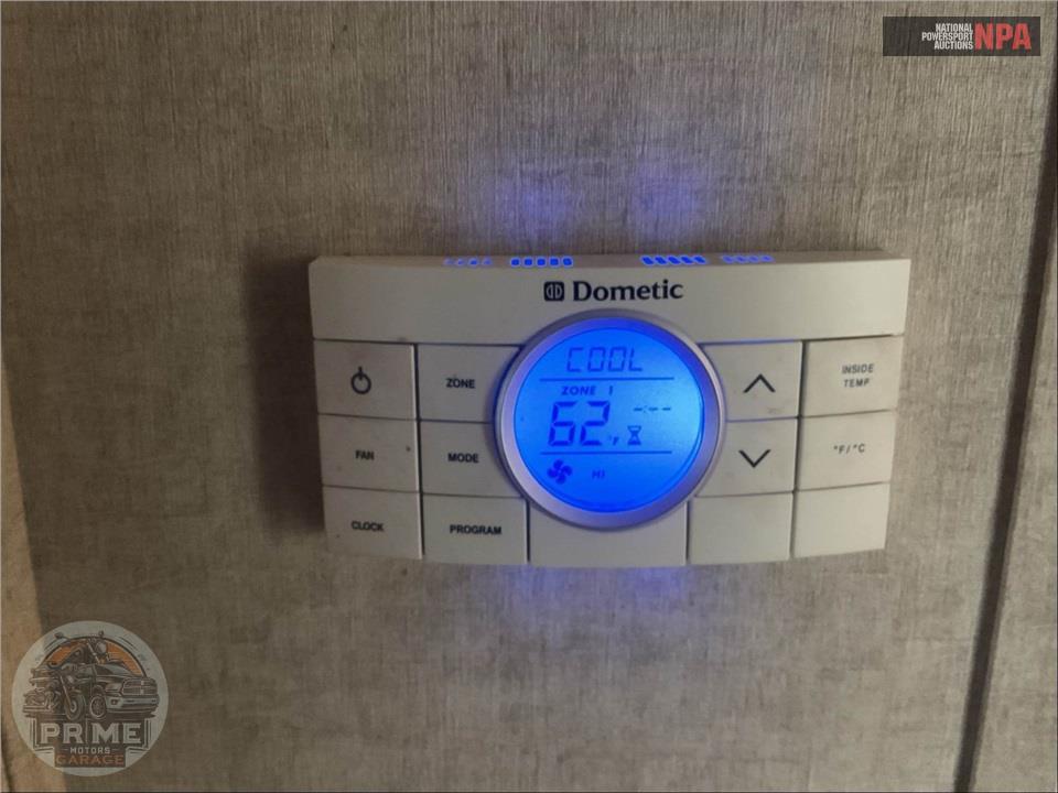 2015 Keystone Rv M-3535 RE - ALPINE FIFTH WHEEL SERIES — фото 48