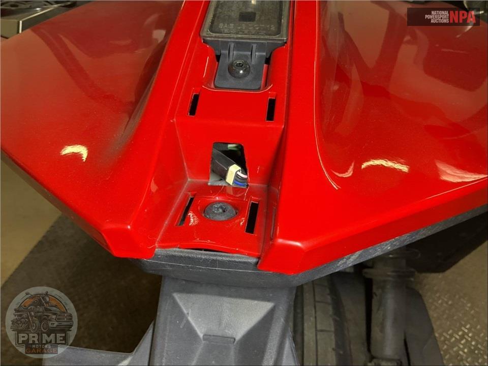 2022 Polaris SLINGSHOT S WITH TECHNOLOGY PACKAGE AUTODRIVE — фото 17