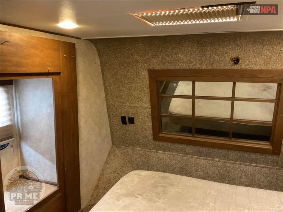 2014 Keystone Rv M-410 LEV - RAPTOR TOY HAULER TOY HAULER SERIES — фото 12