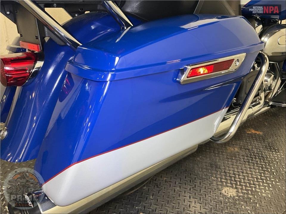 2023 Harley-Davidson FLHTK ELECTRA GLIDE ULTRA LIMITED — фото 17