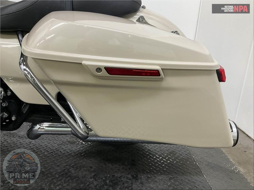 2022 Harley-Davidson FLHXS STREET GLIDE SPECIAL — фото 21