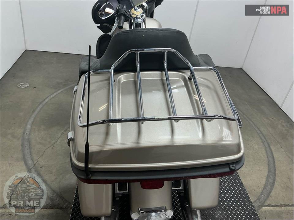 2018 Harley-Davidson FLHTCU ELECTRA GLIDE ULTRA CLASSIC — фото 27