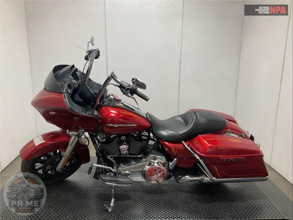 2019 Harley-Davidson FLTRX ROAD GLIDE — фото 3