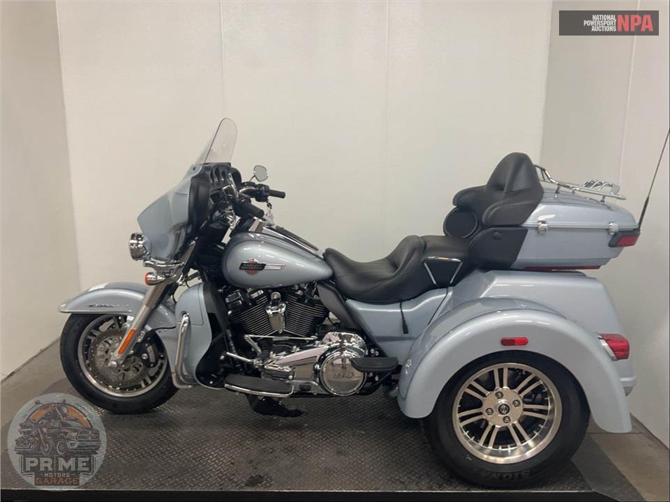 2023 Harley-Davidson FLHTCUTG TRI GLIDE ULTRA CLASSIC — фото 3