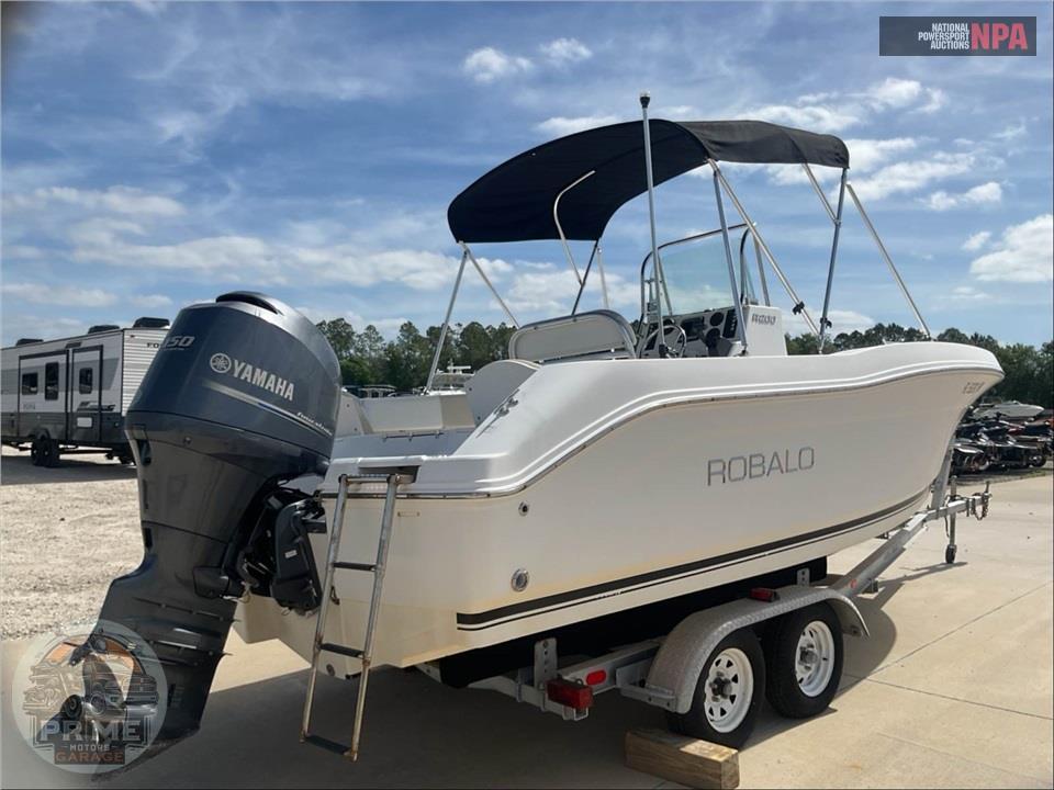2013 Robalo R200/CC(*) L=21/E-150HP YAMAHA OB — фото 4