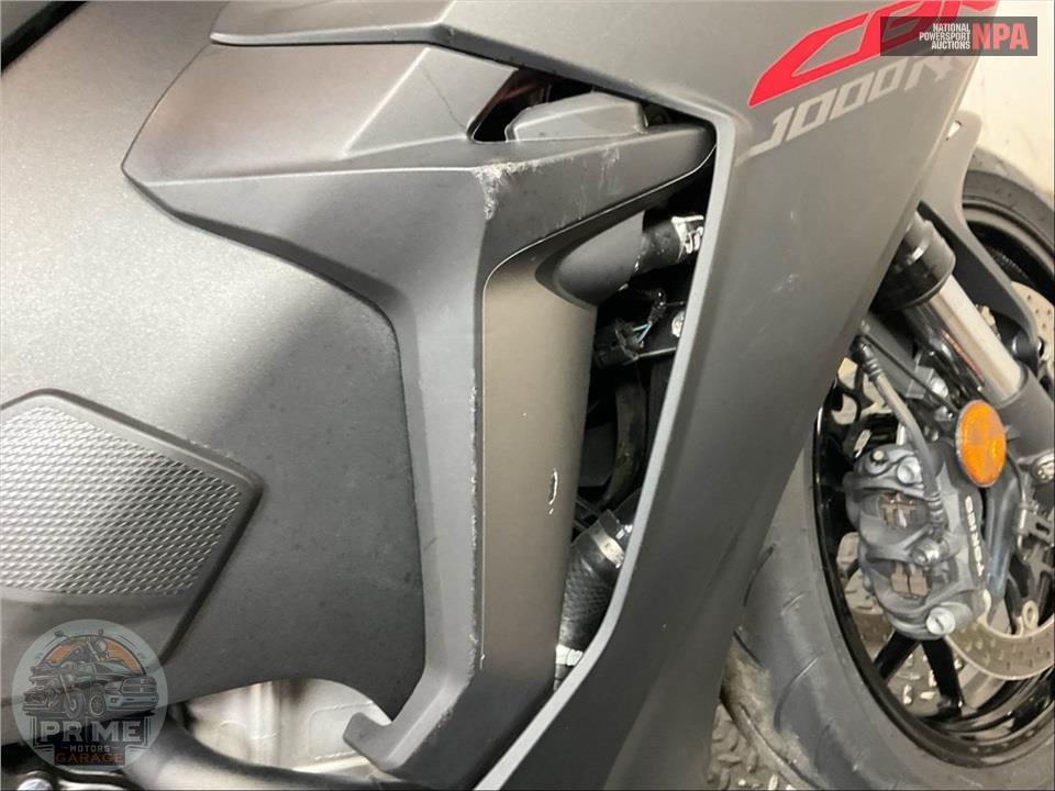 2021 Honda CBR1000RR — фото 15
