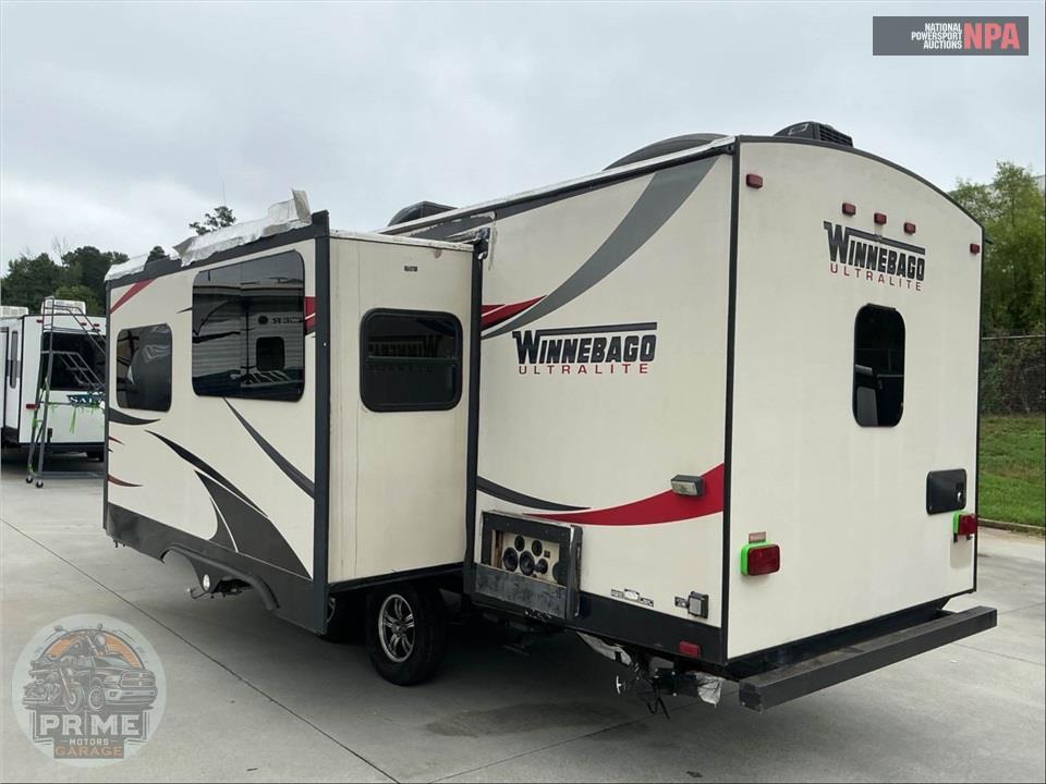 2015 Ultralite By Winnebago M-27RBDS — фото 3