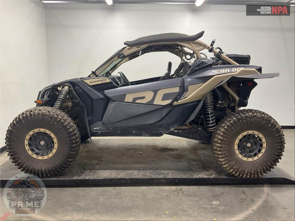2023 Can-Am MAVERICK X3 X RC  TURBO RR 72 — фото 3