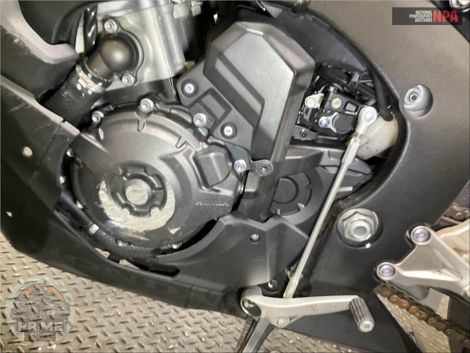 2021 Honda CBR1000RR — фото 7