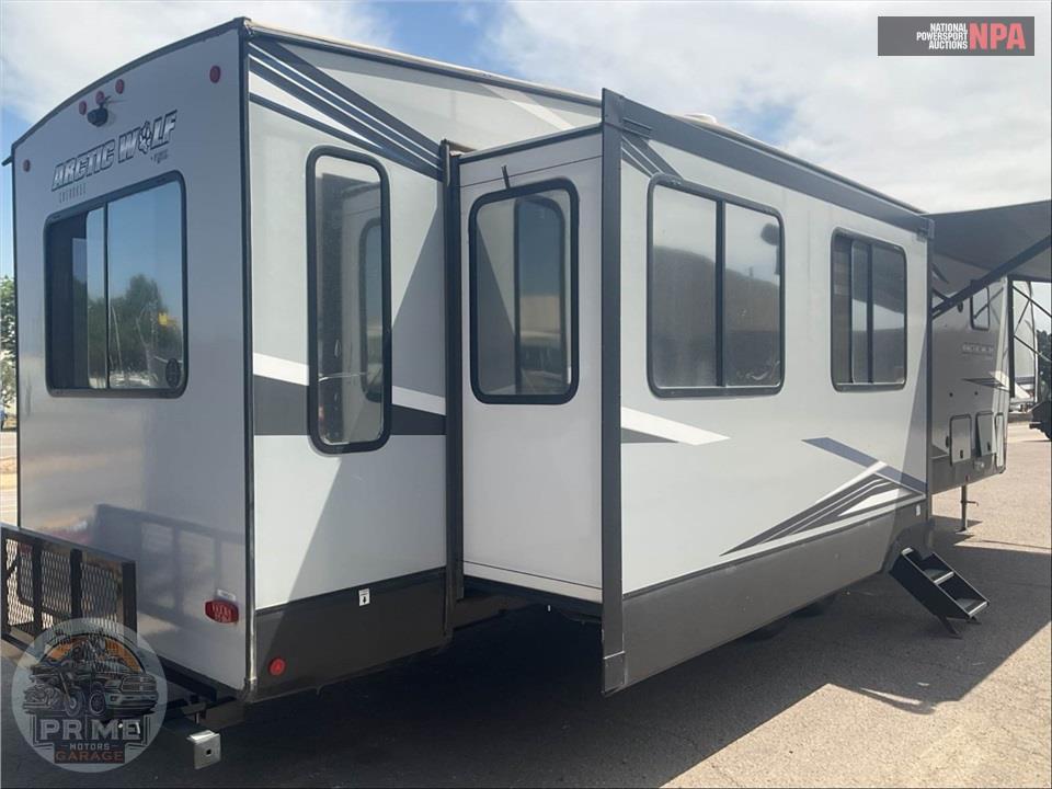 2022 Cherokee By Forest River M-3880SUITE ARCTIC WOLF FIFTH WHEEL SERIES — фото 4