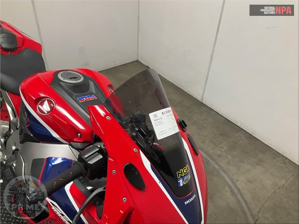 2017 Honda CBR1000S1H SP — фото 25