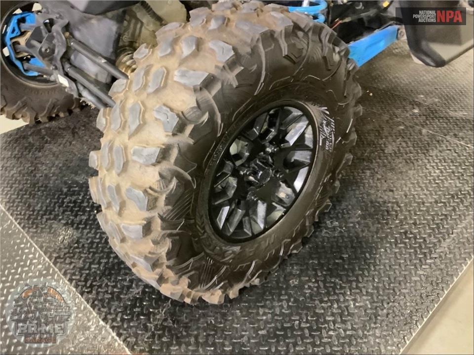 2023 Can-Am MAVERICK X3 DS TURBO RR 64 — фото 31