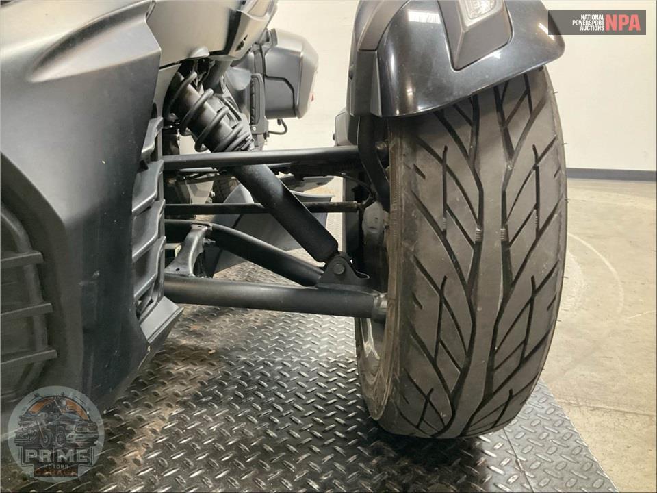 2016 Can-Am SPYDER F3 SE6 LIMITED — фото 26