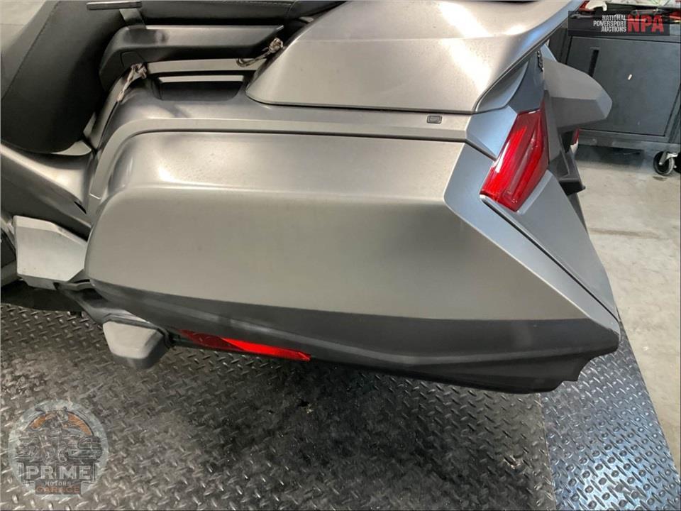 2018 Honda GL1800BD GOLDWING DCT — фото 16
