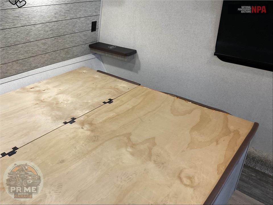 2021 Keystone Rv M-429 - RAPTOR TOY HAULER TOY HAULER SERIES — фото 12