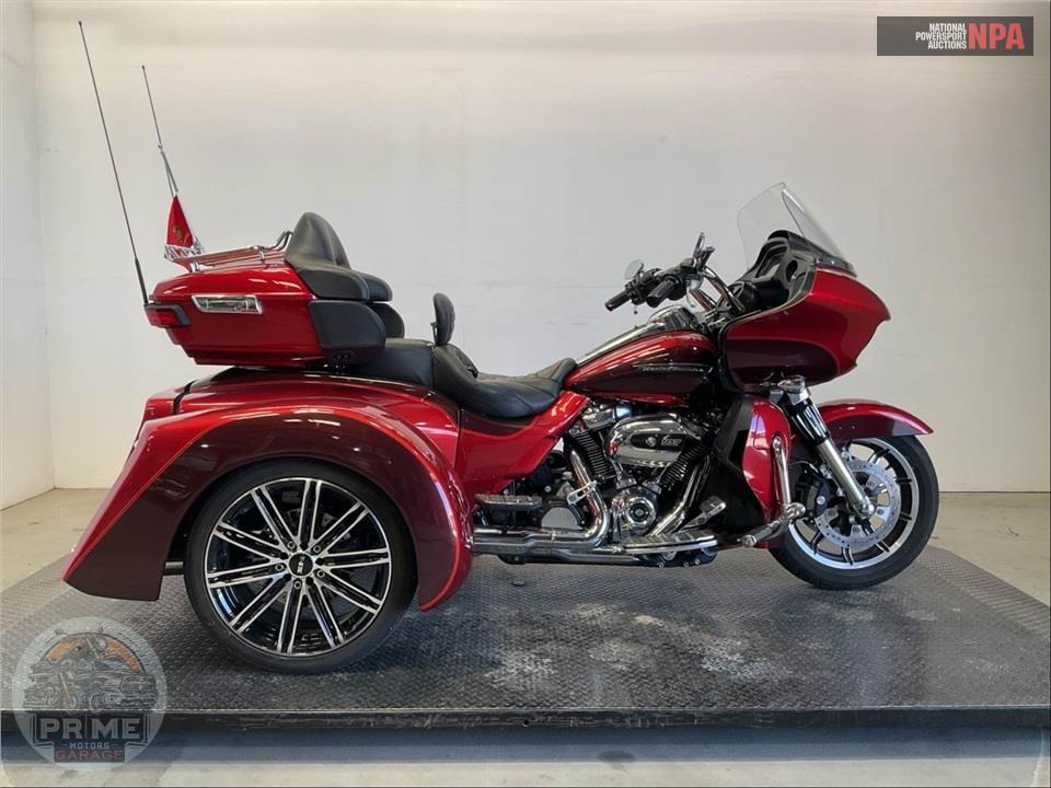2018 Harley-Davidson FLTRU ROAD GLIDE ULTRA — фото 1