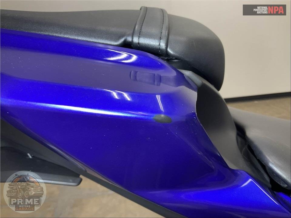 2025 Yamaha YZF-R3 — фото 15