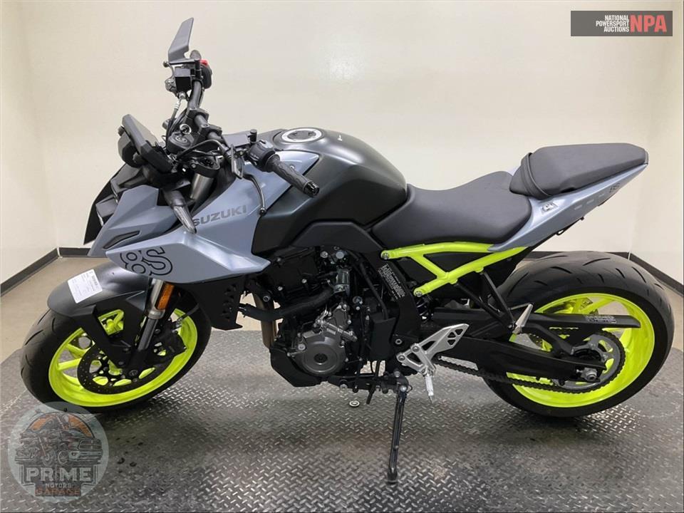 2024 Suzuki GSX800RQM4 GSX-8S — фото 3