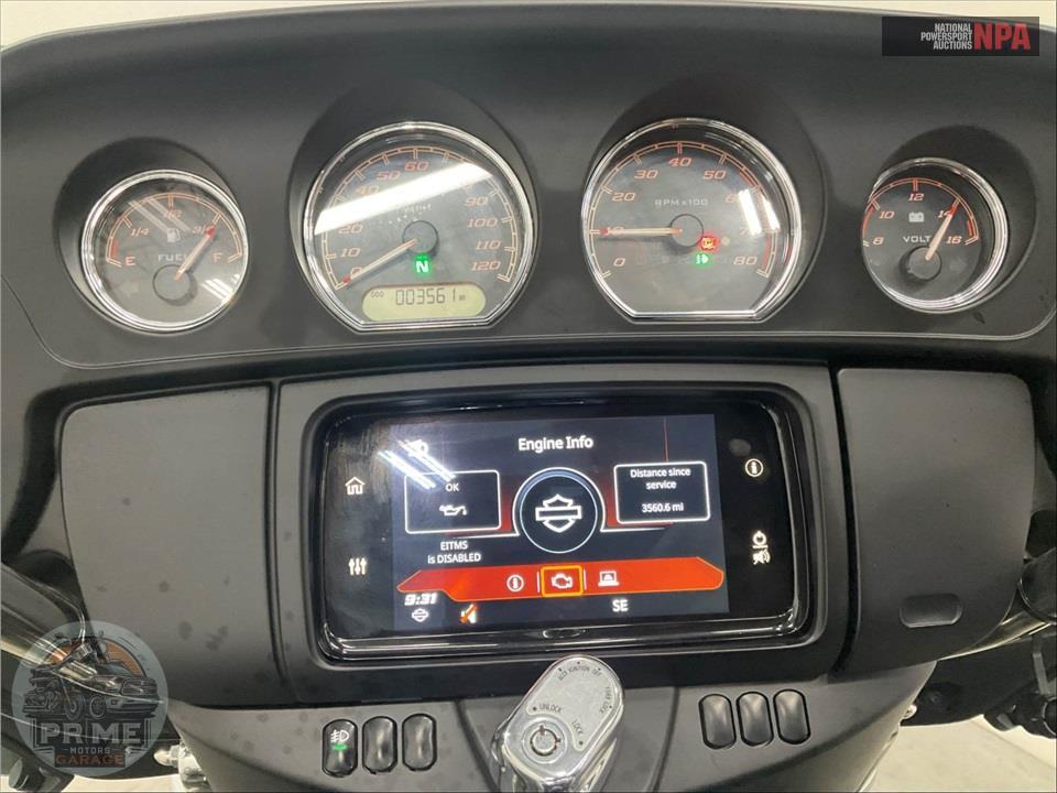 2021 Harley-Davidson FLHTCUTG TRI GLIDE ULTRA CLASSIC — фото 5
