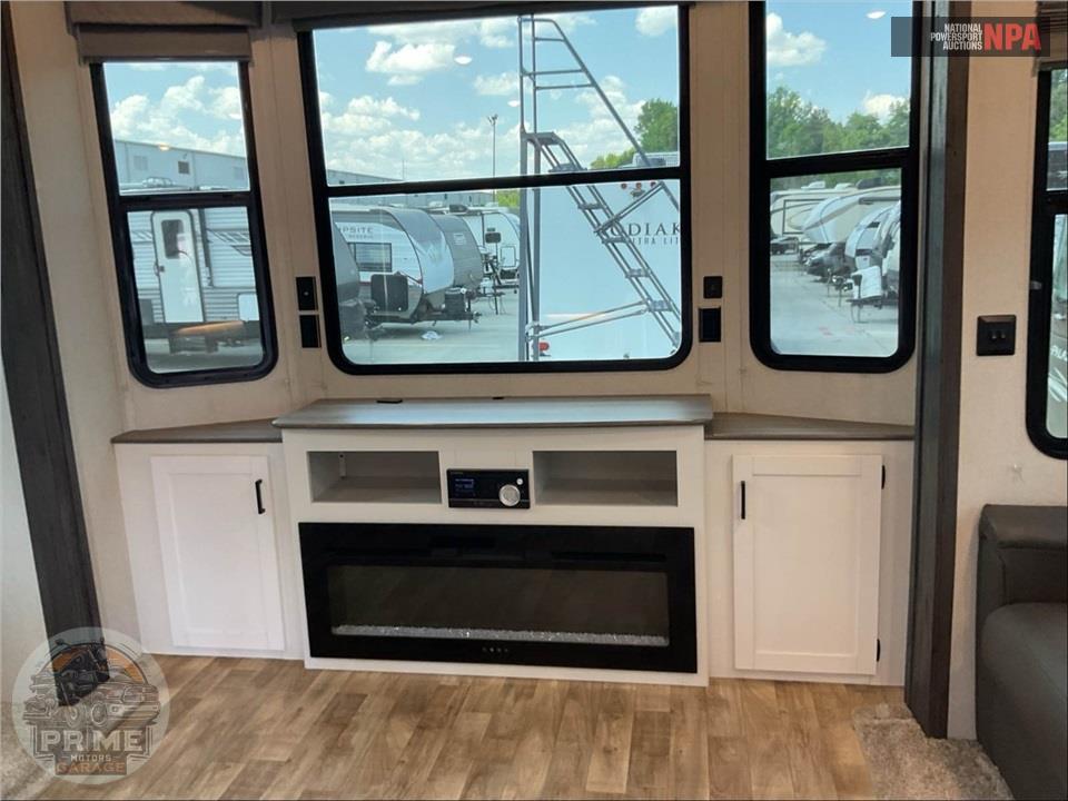 2021 Keystone Rv M-39 MBNK - RETREAT SERIES — фото 25