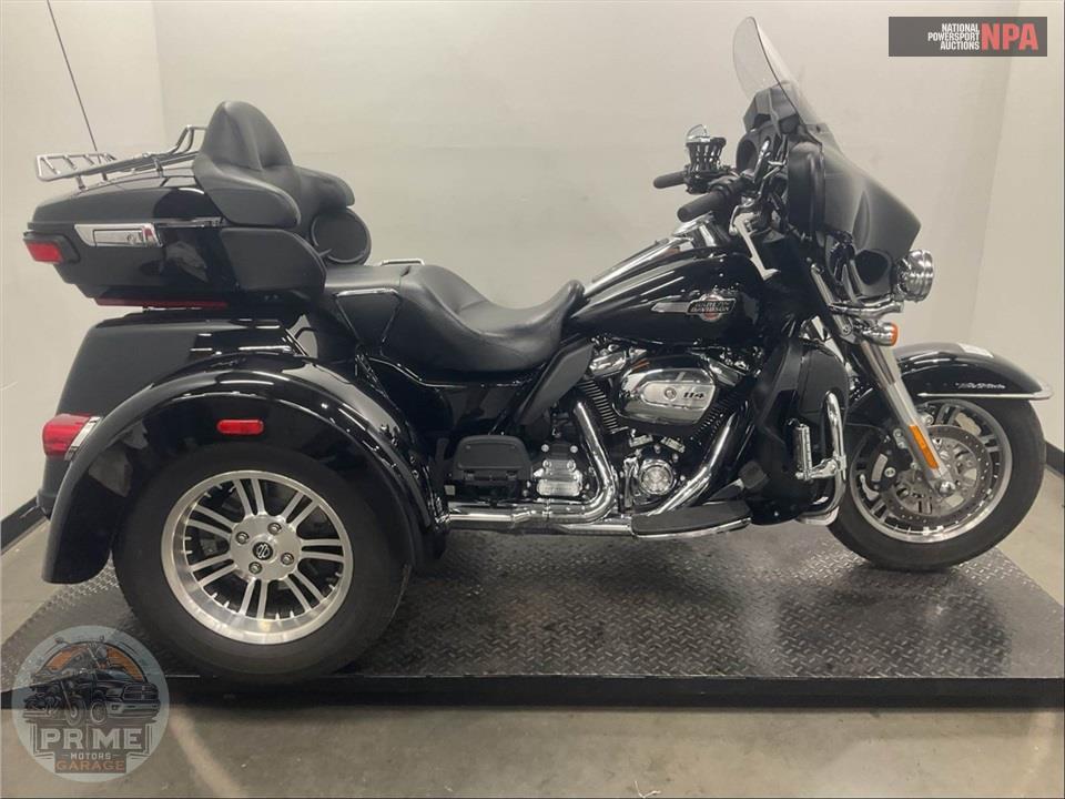 2024 Harley-Davidson FLHTCUTG TRI GLIDE ULTRA CLASSIC — фото 1