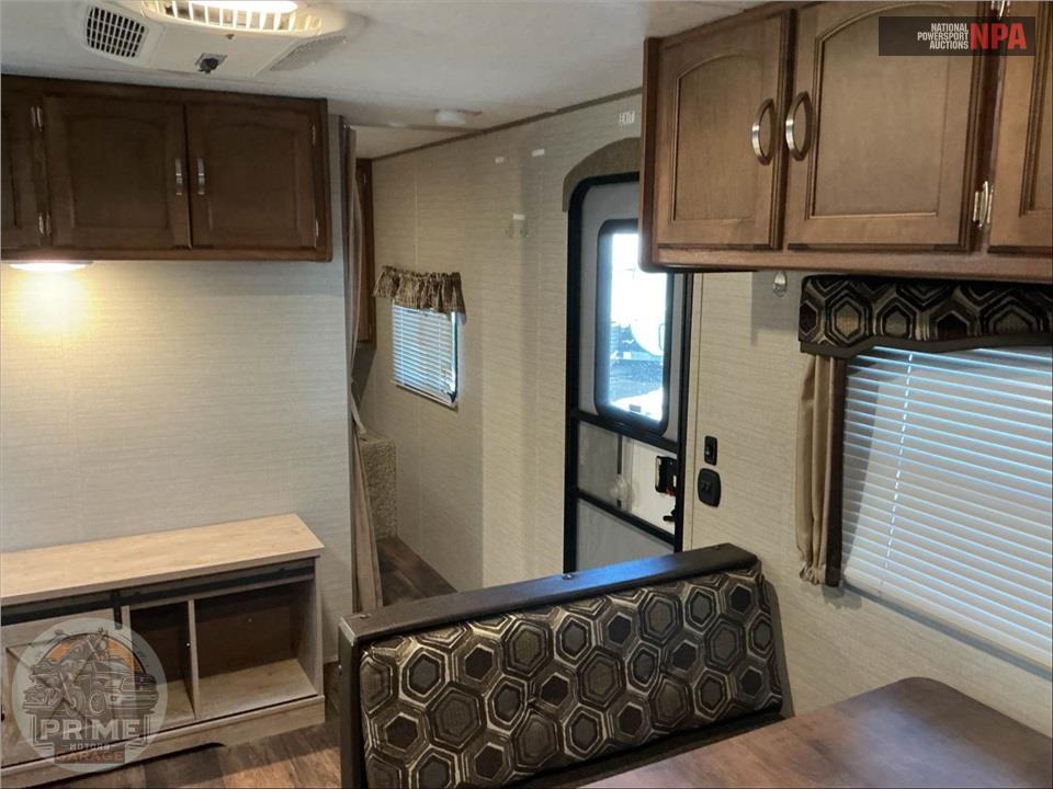 2017 Keystone Rv M-2600 TB SUMMERLAND SERIES — фото 9