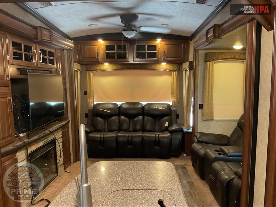2017 Keystone Rv M-3661 RL MONTANA FIFTH WHEEL SERIES — фото 7