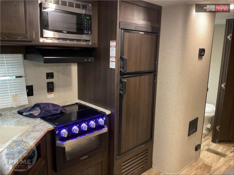 2019 Keystone Rv M-3030BH SUMMERLAND SERIES — фото 21