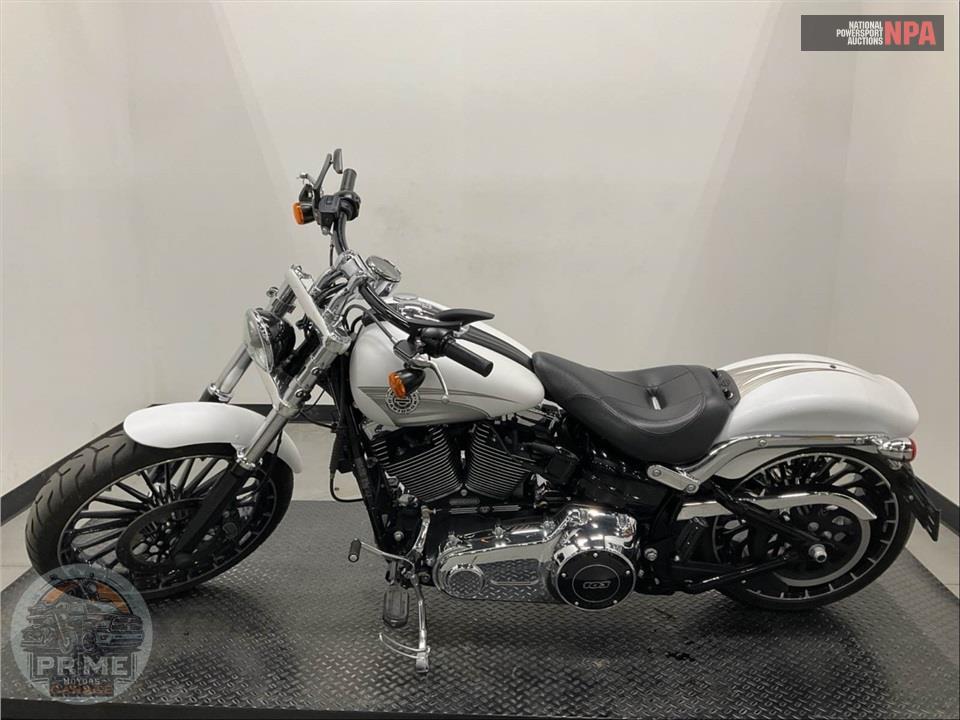 2017 Harley-Davidson FXSB BREAKOUT — фото 3