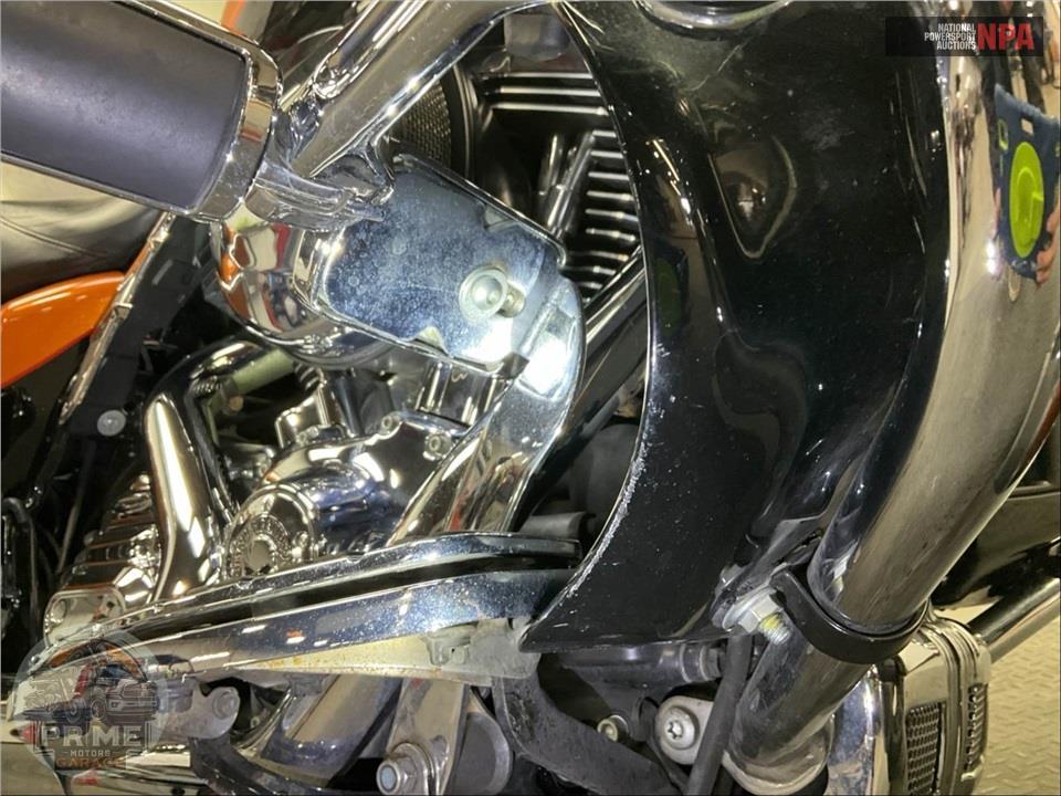 2016 Harley-Davidson FLHTK ELECTRA GLIDE ULTRA LIMITED — фото 15