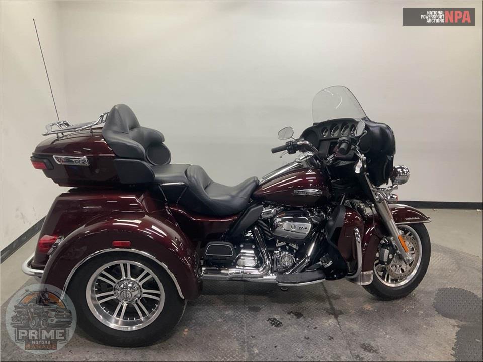 2019 Harley-Davidson FLHTCUTG TRI GLIDE ULTRA — фото 1
