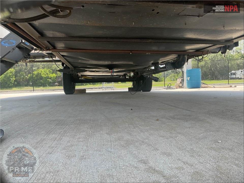 2019 Cherokee By Forest River M-325PACK13 - WOLF PACK TOY HAULER TOY HAULER SERIES — фото 54