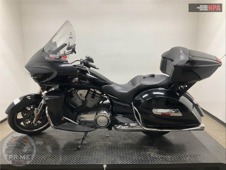 2013 Victory Motorcycles CROSS COUNTRY TOURING — фото 3