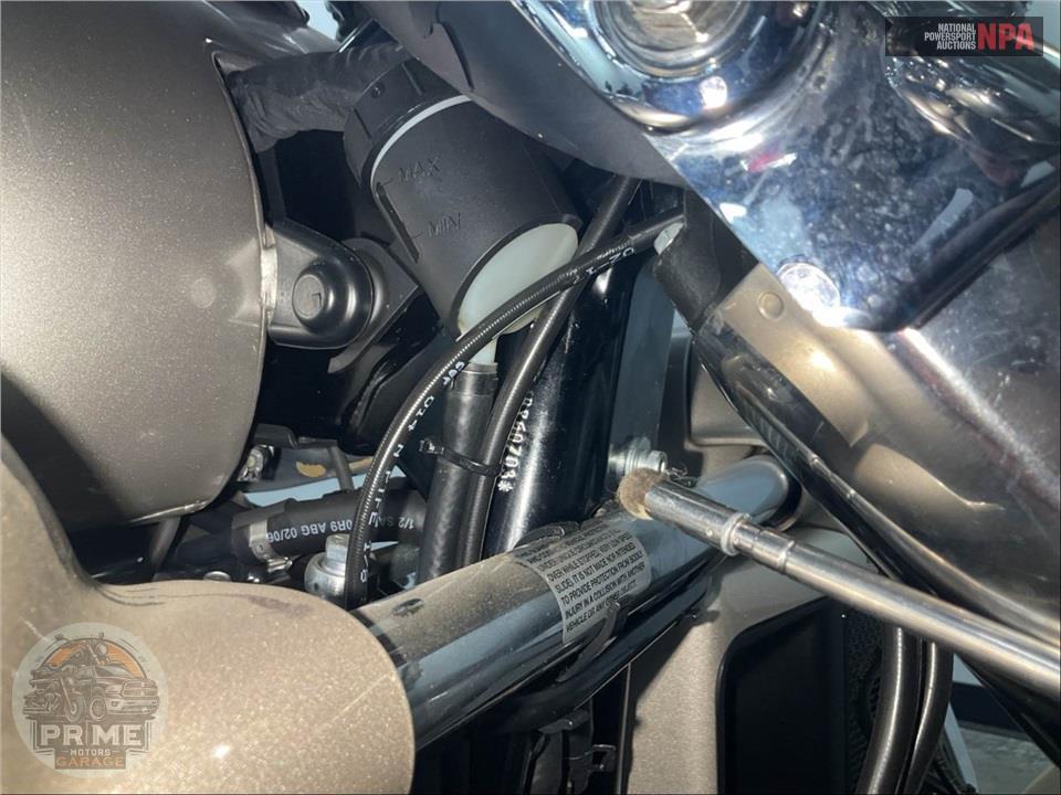 2018 Harley-Davidson FLHTCUTG TRI GLIDE ULTRA — фото 14
