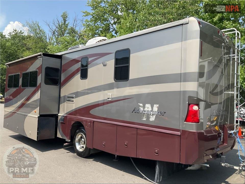 2006 Winnebago M-35A WORKHORSE ADVENTURER SERIES — фото 4