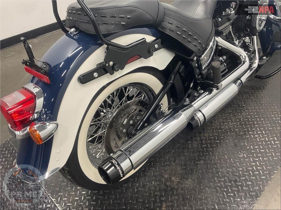 2019 Harley-Davidson FLHC HERITAGE CLASSIC — фото 16