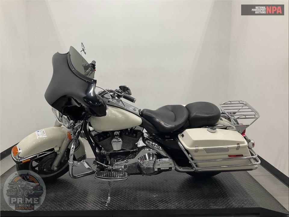2005 Harley-Davidson FLHPI POLICE ROAD KING — фото 3