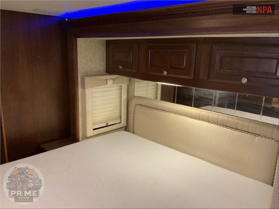 2005 Travel Supreme M-42DS04-400HP — фото 22