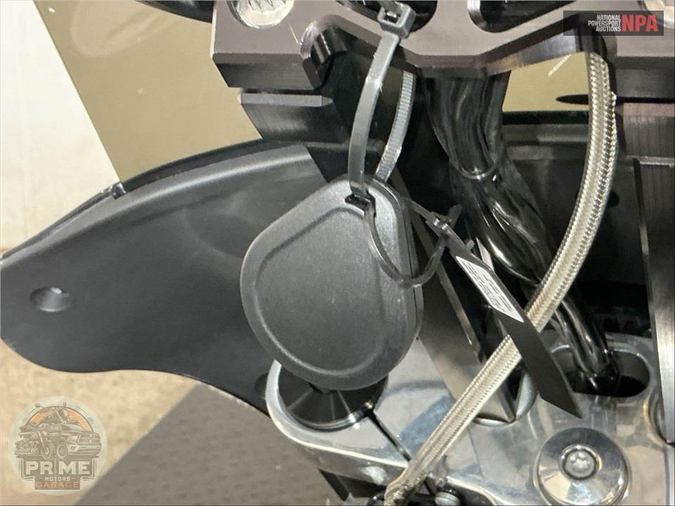 2021 Harley-Davidson FLSB SPORT GLIDE — фото 13