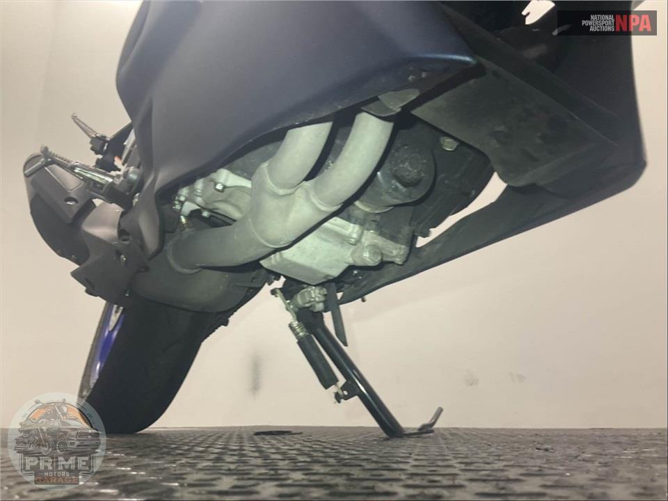 2024 Yamaha YZF-R3 — фото 13