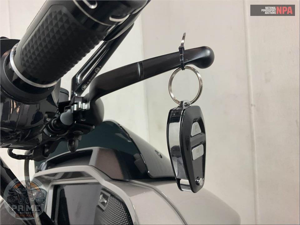 2023 Harley-Davidson FLTRXSE CVO ROAD GLIDE — фото 9