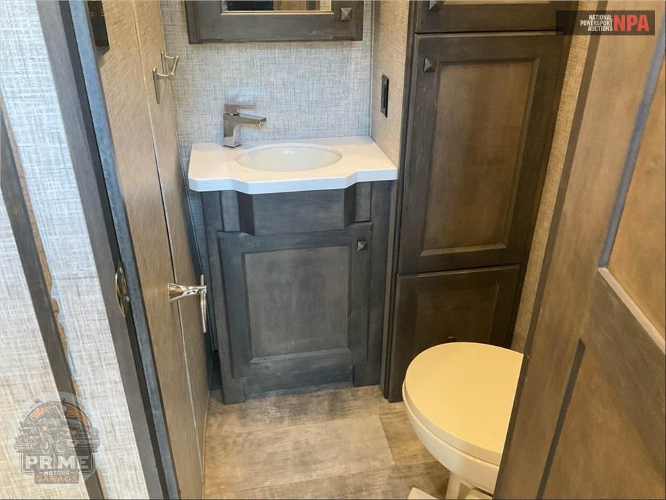 2023 Vanleigh Rv M-41LKB - BEACON FIFTH WHEEL SERIES — фото 17