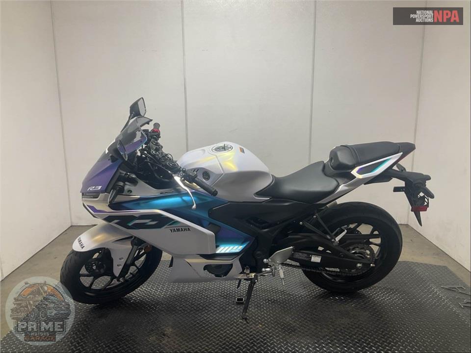 2025 Yamaha YZF-R3 — фото 3