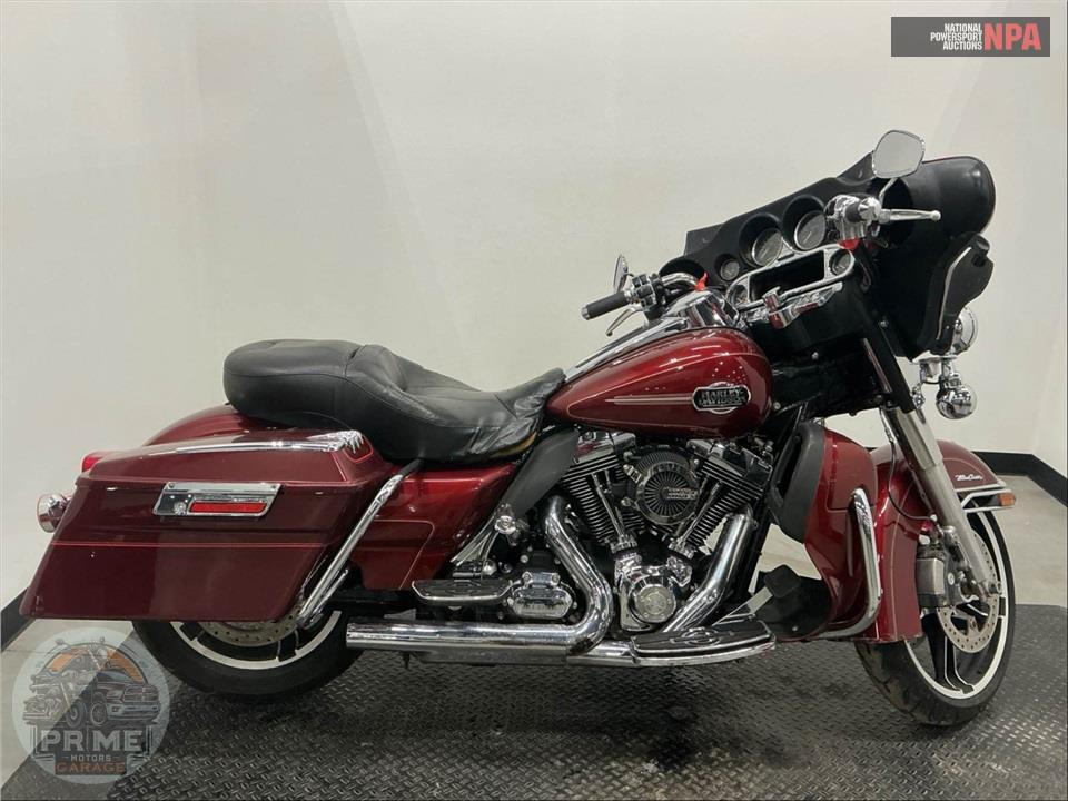 2010 Harley-Davidson FLHTCU ULTRA CLASSIC ELECTRA GLIDE — фото 1