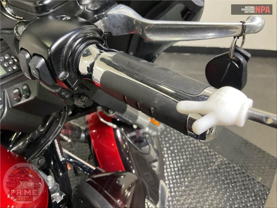 2012 Harley-Davidson FLHTK ELECTRA GLIDE UL LI — фото 40