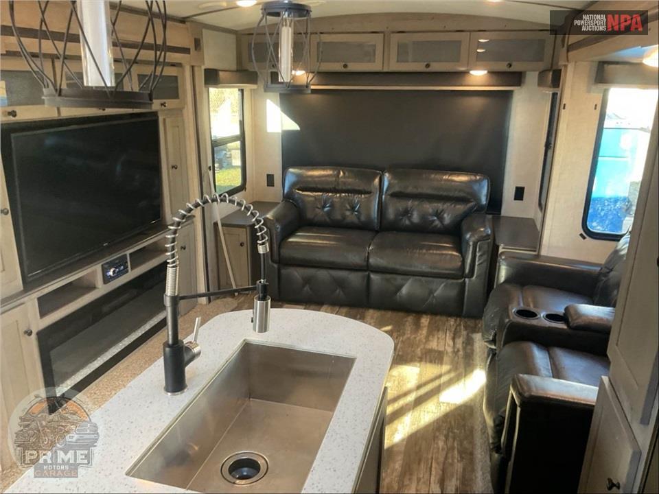 2020 Keystone Rv M-330 RL - OUTBACK SERIES — фото 8