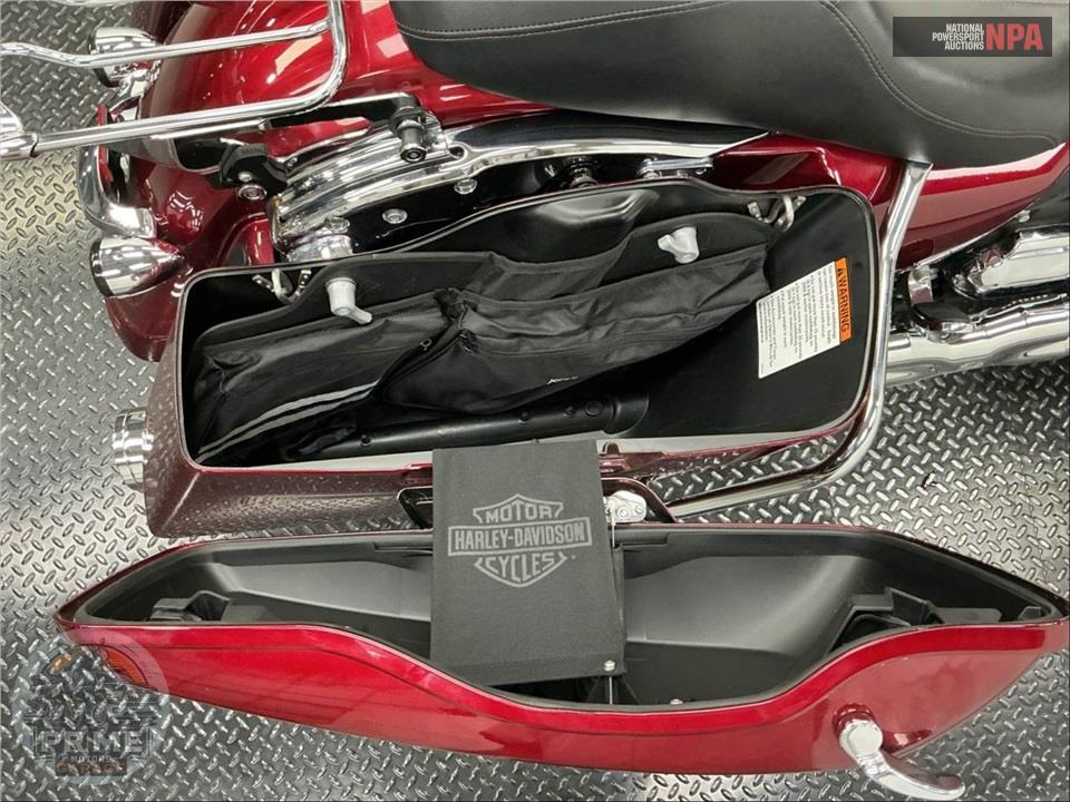 2017 Harley-Davidson FLTRXS ROAD GLIDE SPECIAL — фото 23