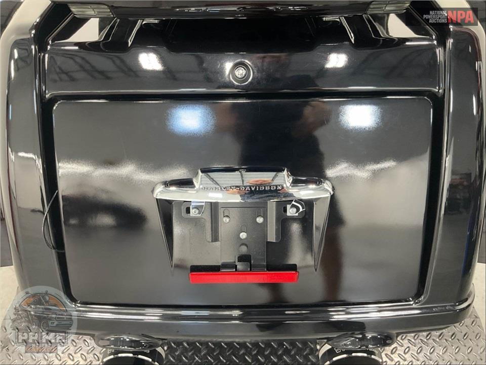 2022 Harley-Davidson FLHTCUTGSE CVO TRI GLIDE — фото 20