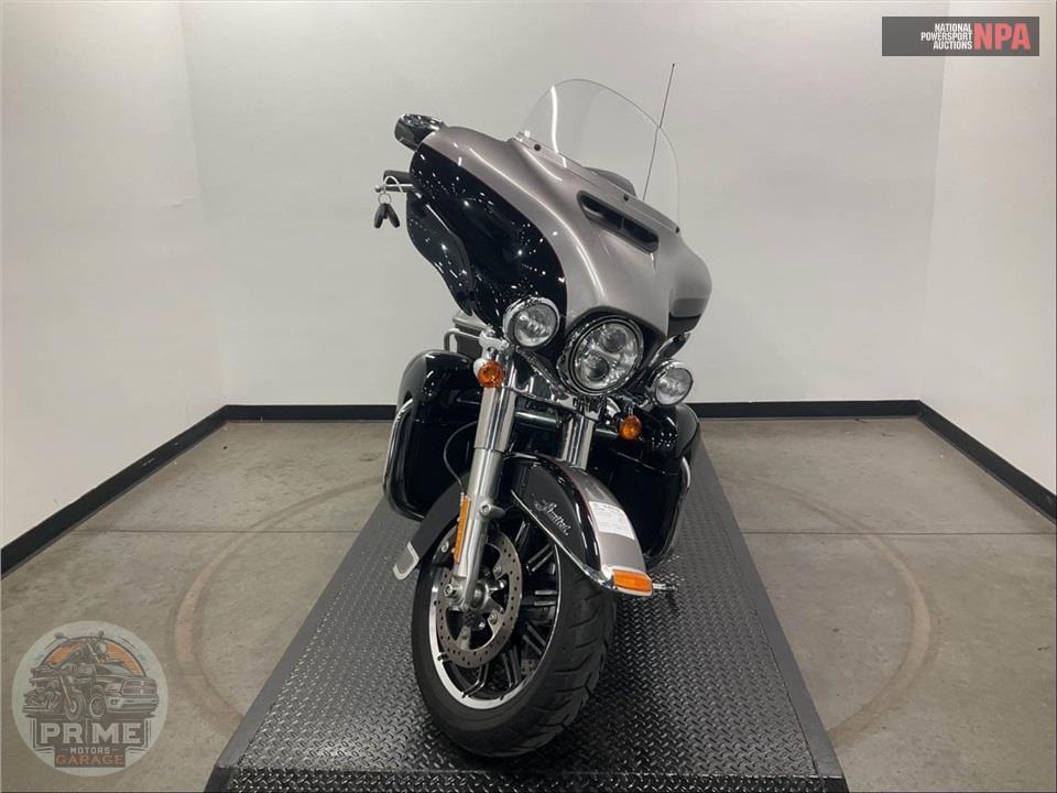 2017 Harley-Davidson FLHTK ULTRA LIMITED — фото 2