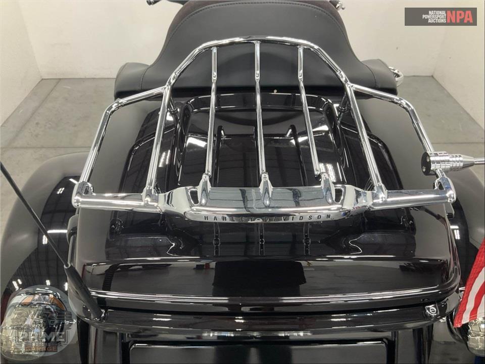 2022 Harley-Davidson FLHTCUTGSE CVO TRI GLIDE — фото 19